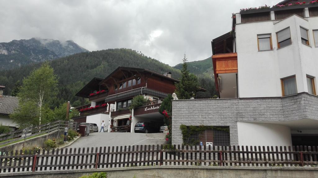 Landhaus Birgit Telfes im Stubai Esterno foto
