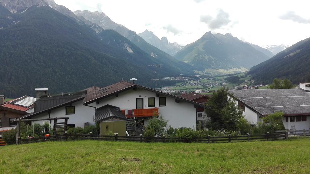 Landhaus Birgit Telfes im Stubai Esterno foto